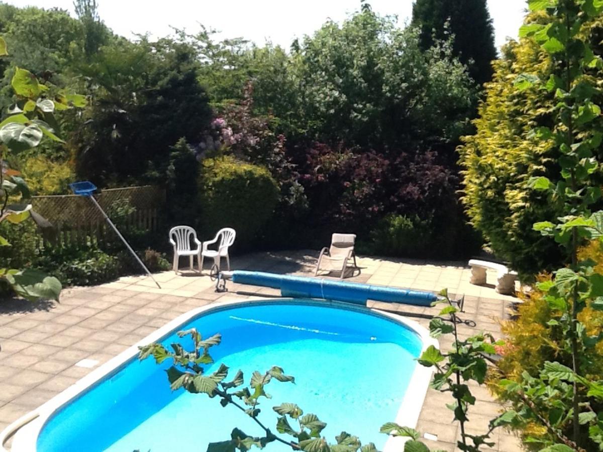 Tudor Lodge With Pool & Bbq Cabin リスカード エクステリア 写真